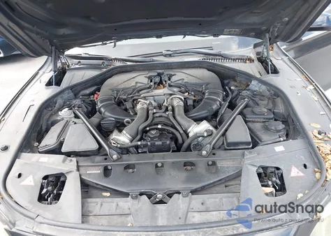 2012 BMW 750 Li из США, поврежденный, VIN WBAKB8C55CC963940